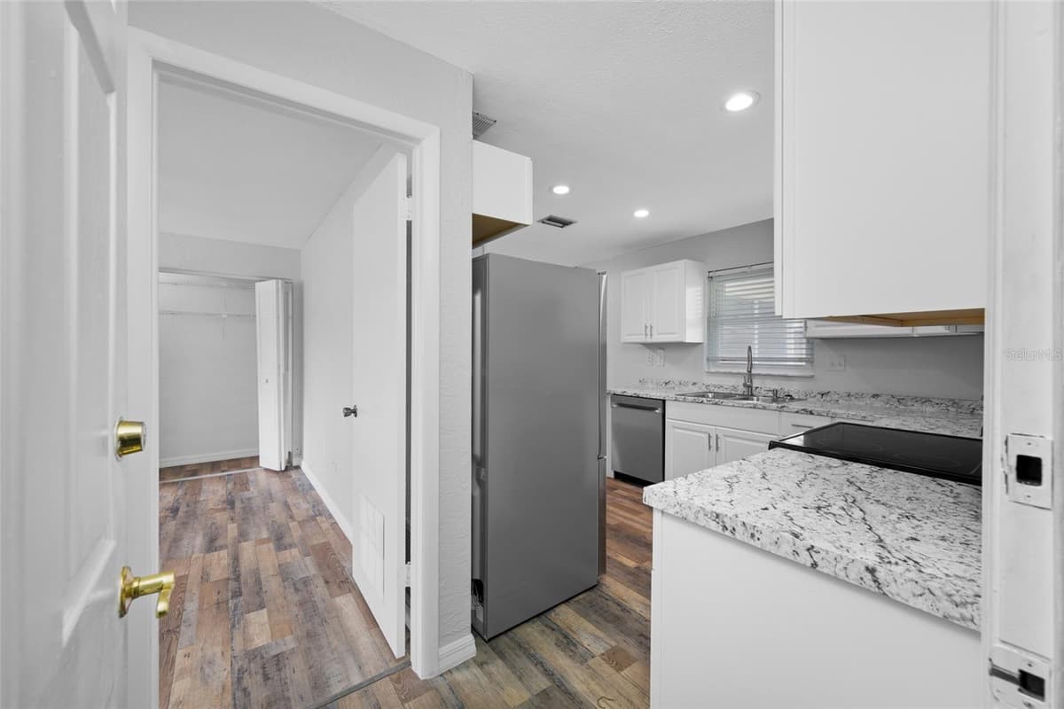 3259 PARKWAY PLACE — photo 32 of 57