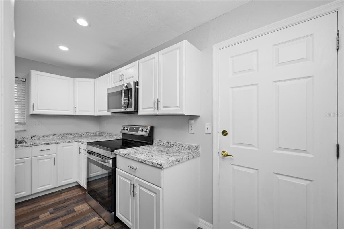 3259 PARKWAY PLACE — photo 31 of 57