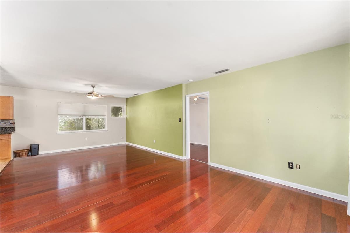 1038 14TH AVENUE — photo 4 of 68