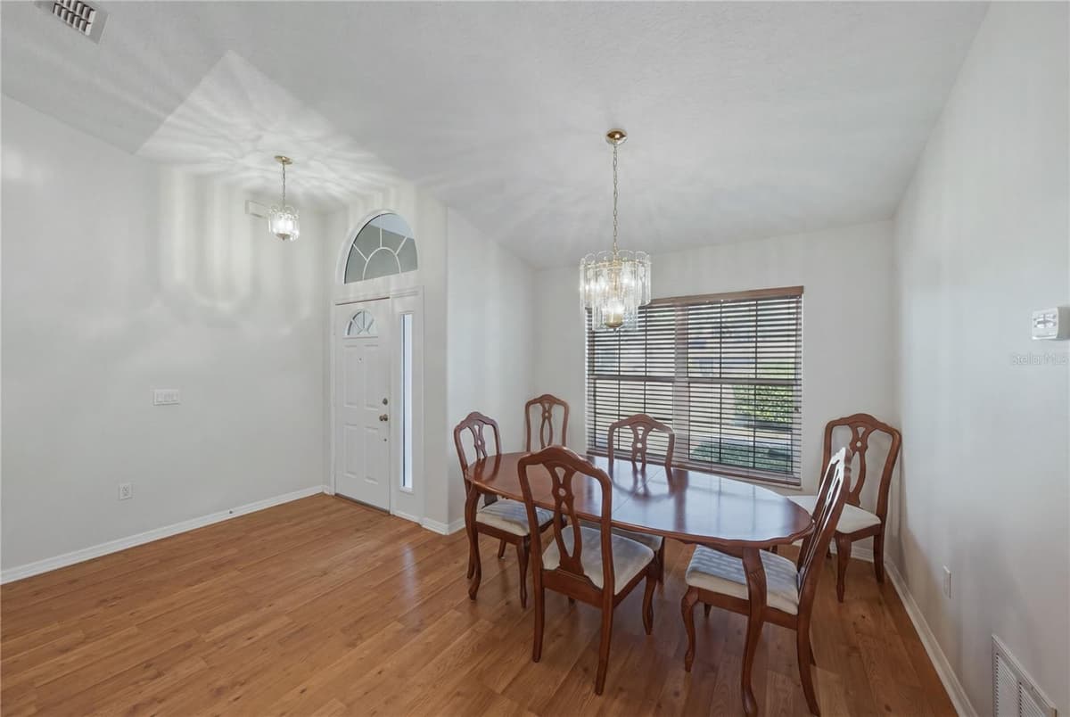 6232 HUNTINGTON DRIVE — photo 10 of 60