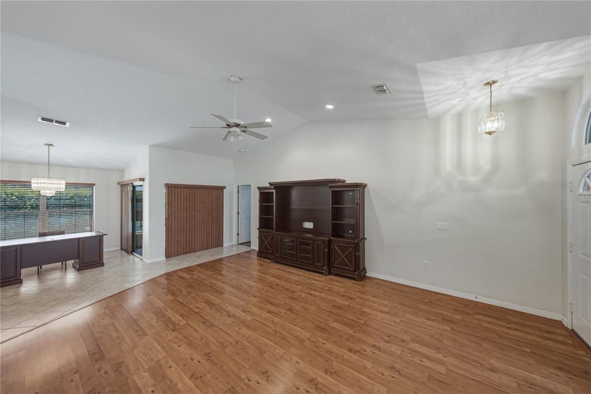 6232 HUNTINGTON DRIVE — photo 14 of 60
