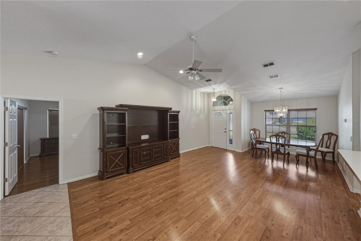 6232 HUNTINGTON DRIVE — photo 15 of 60
