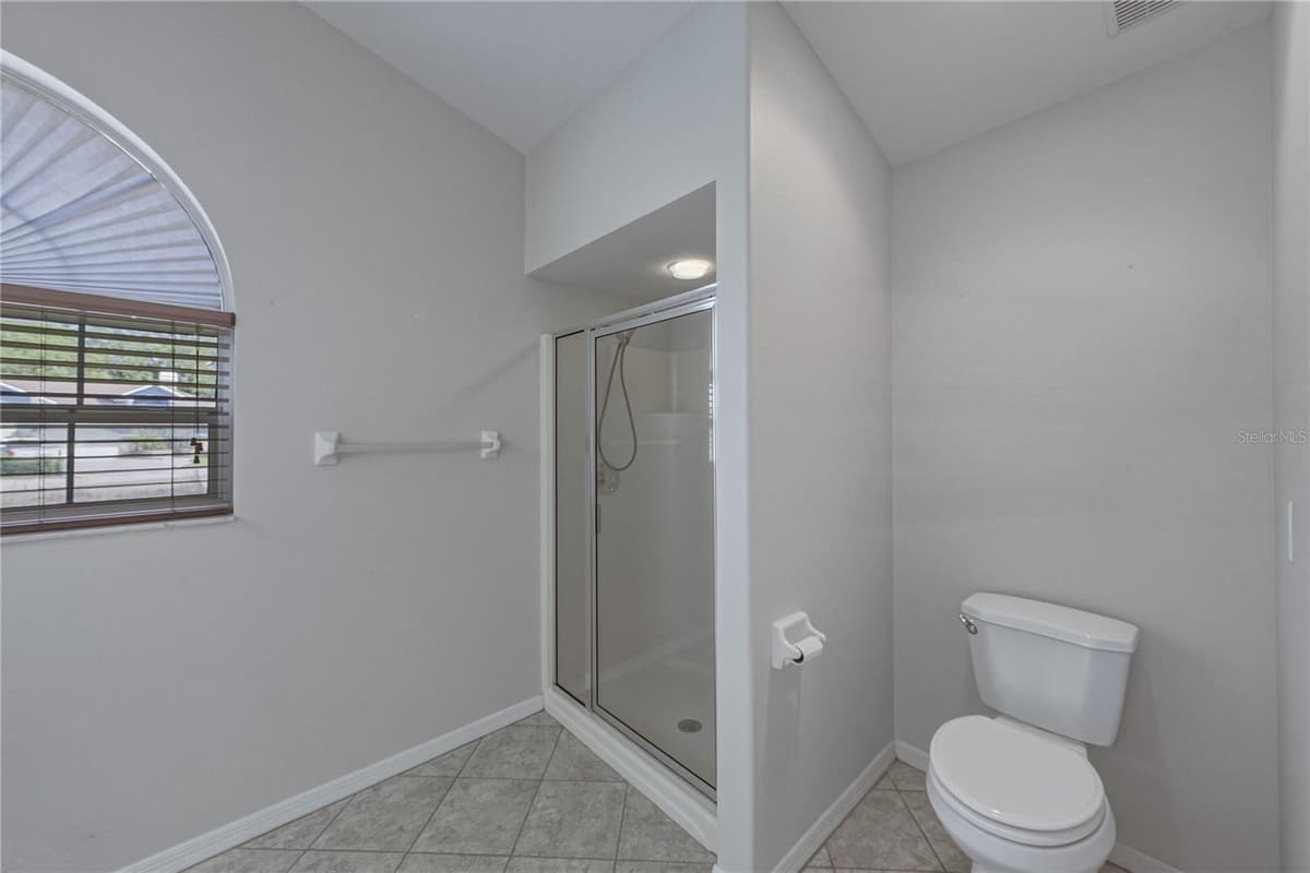6232 HUNTINGTON DRIVE — photo 34 of 60