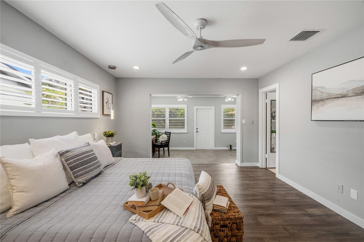 2504 FORFARSHIRE DRIVE — photo 18 of 45