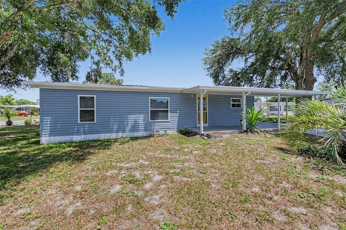 7338 FIRST LOOP AVENUE — photo 2 of 37