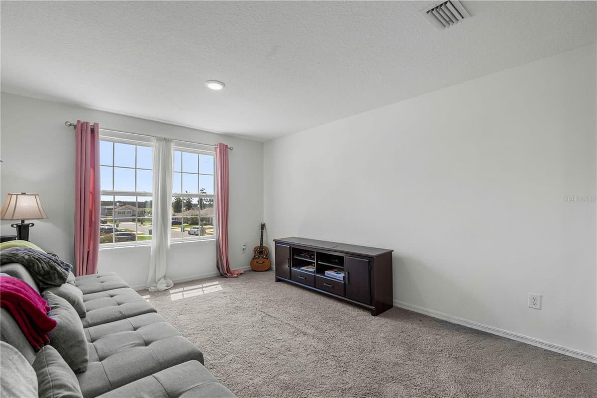826 244TH DRIVE — photo 12 of 43