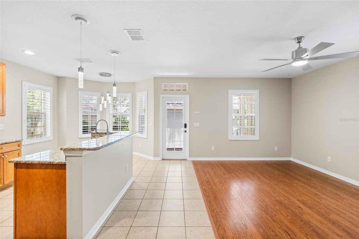 5906 BEACONPARK STREET — photo 14 of 81