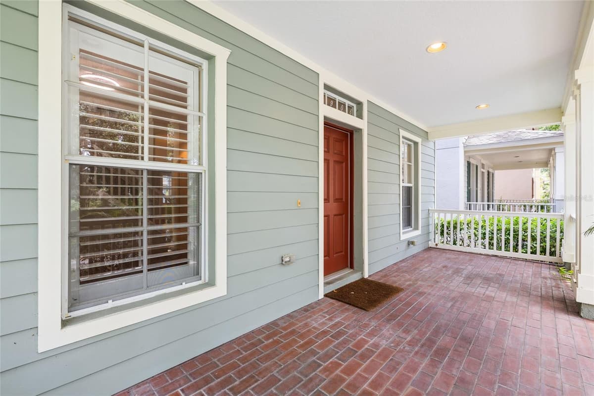 5906 BEACONPARK STREET — photo 8 of 81