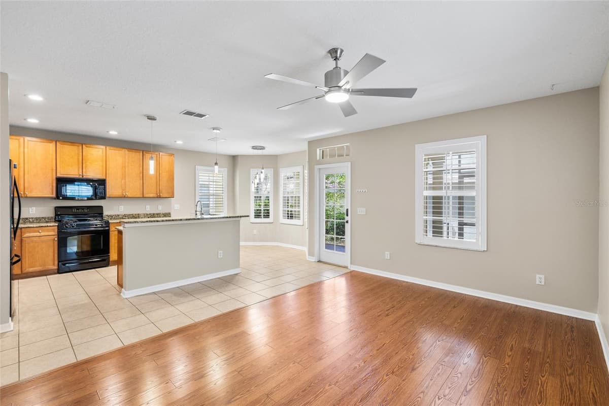 5906 BEACONPARK STREET — photo 17 of 81