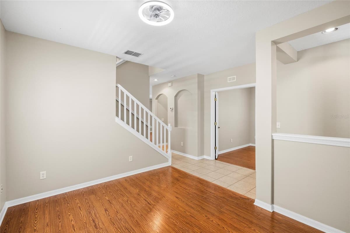 5906 BEACONPARK STREET — photo 12 of 81