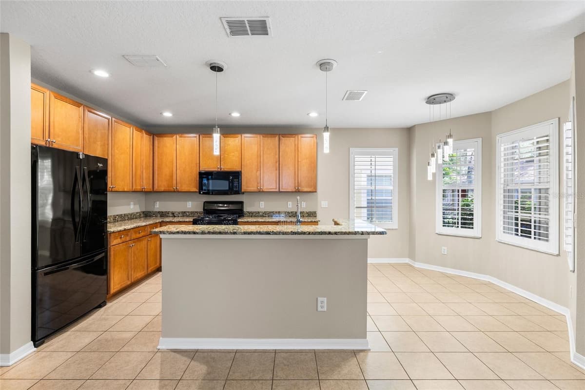 5906 BEACONPARK STREET — photo 21 of 81