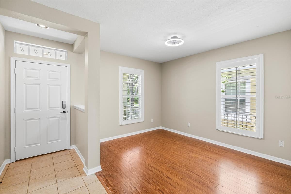 5906 BEACONPARK STREET — photo 10 of 81