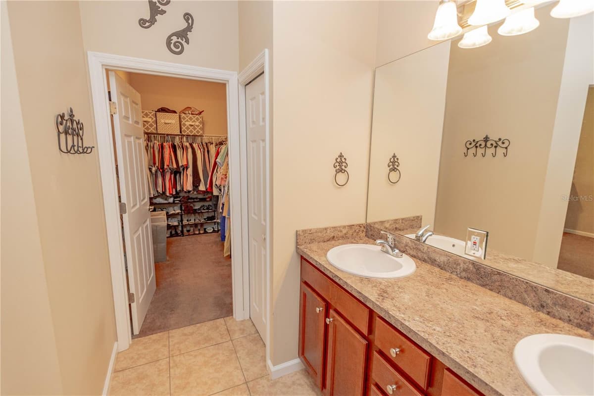 568 GERALD CONNER DRIVE — photo 24 of 50