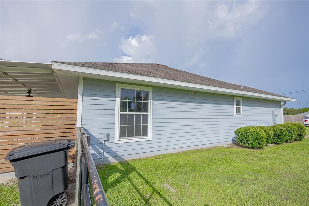 568 GERALD CONNER DRIVE — photo 9 of 50