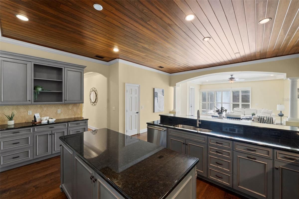 2689 WATERS EDGE COURT — photo 22 of 66