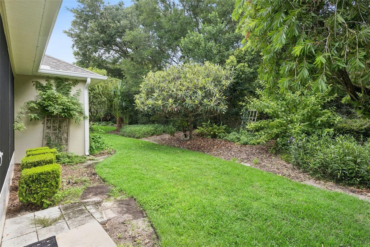 8270 BRIDGEPORT BAY CIRCLE — photo 33 of 82