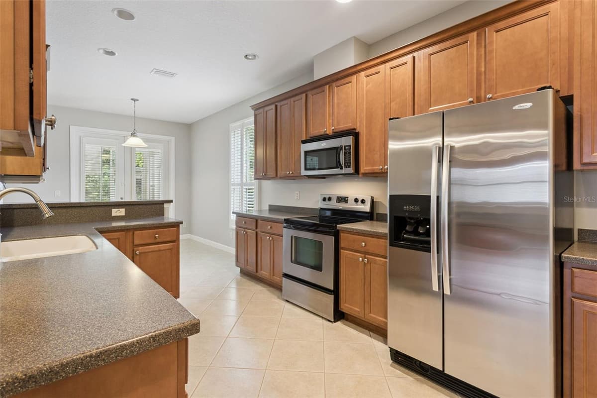 8270 BRIDGEPORT BAY CIRCLE — photo 15 of 82
