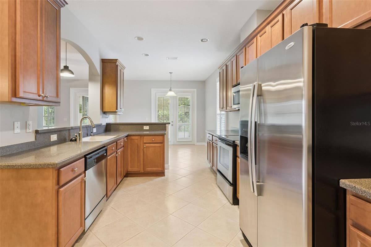 8270 BRIDGEPORT BAY CIRCLE — photo 14 of 82