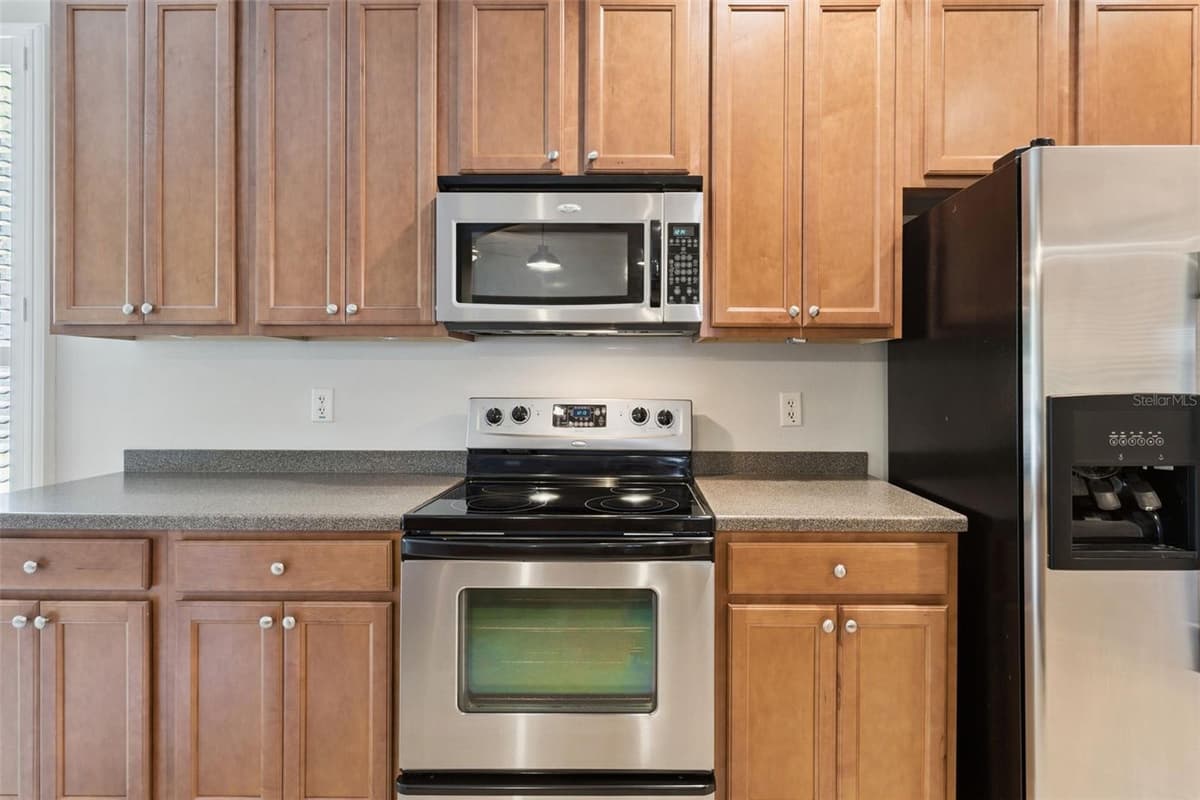 8270 BRIDGEPORT BAY CIRCLE — photo 17 of 82