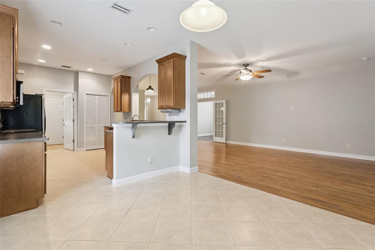 8270 BRIDGEPORT BAY CIRCLE — photo 12 of 82