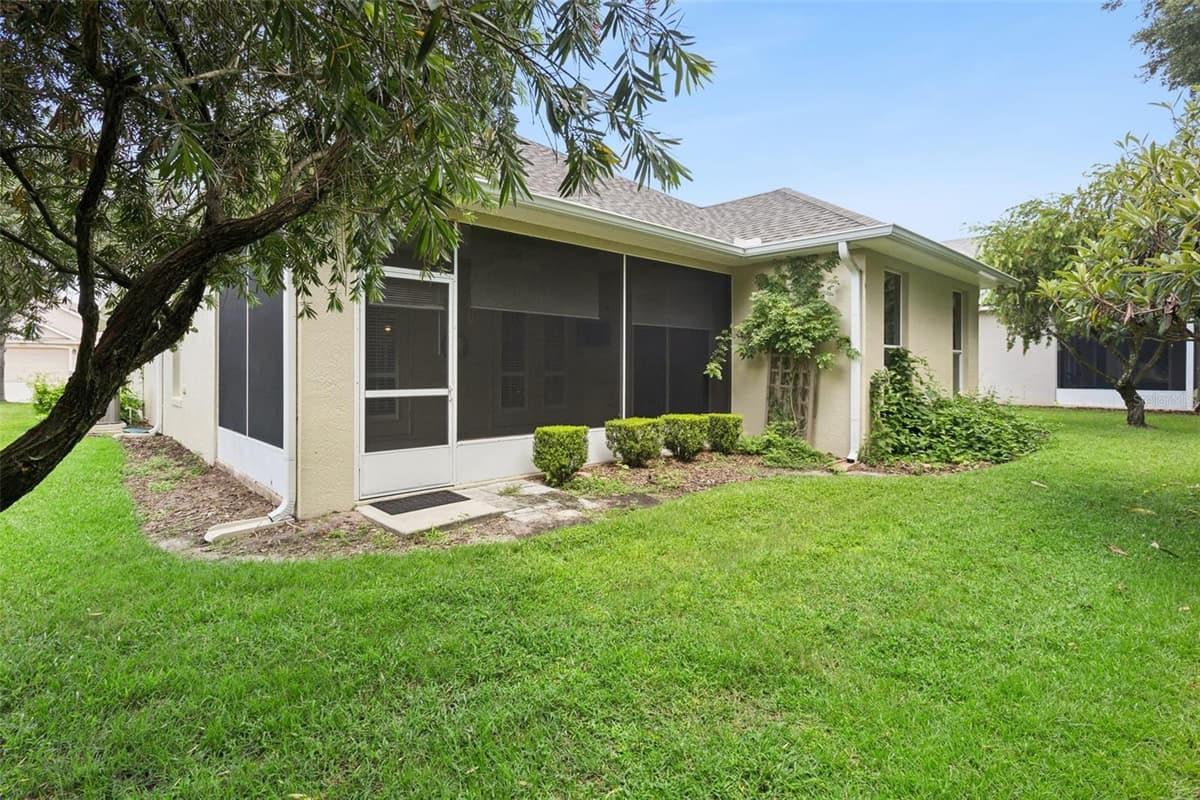 8270 BRIDGEPORT BAY CIRCLE — photo 34 of 82