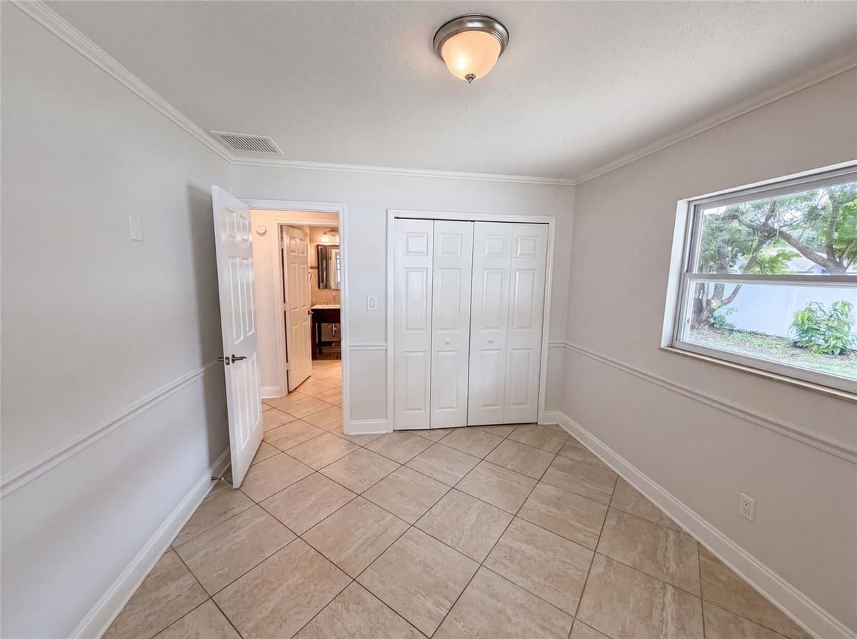 2223 CONIFER AVENUE — photo 12 of 26