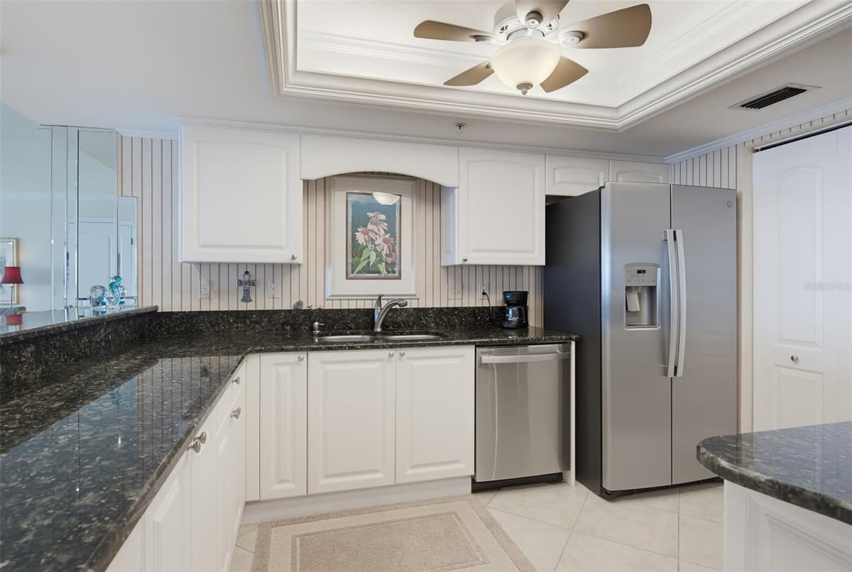 2545 ATLANTIC AVENUE — photo 14 of 44