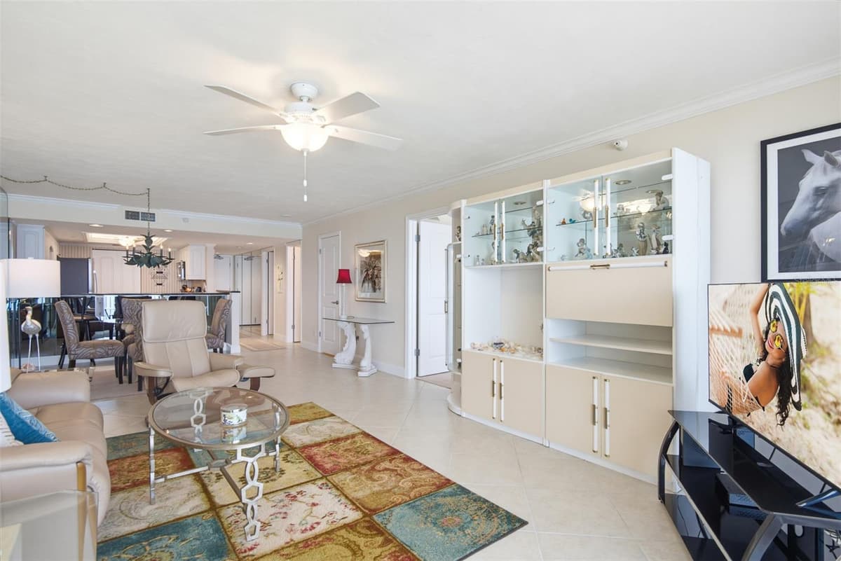 2545 ATLANTIC AVENUE — photo 8 of 44