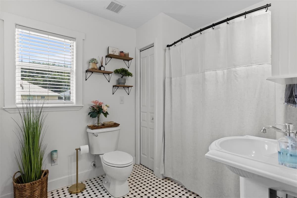 3720 ABRAHAM ACRES LANE — photo 15 of 36