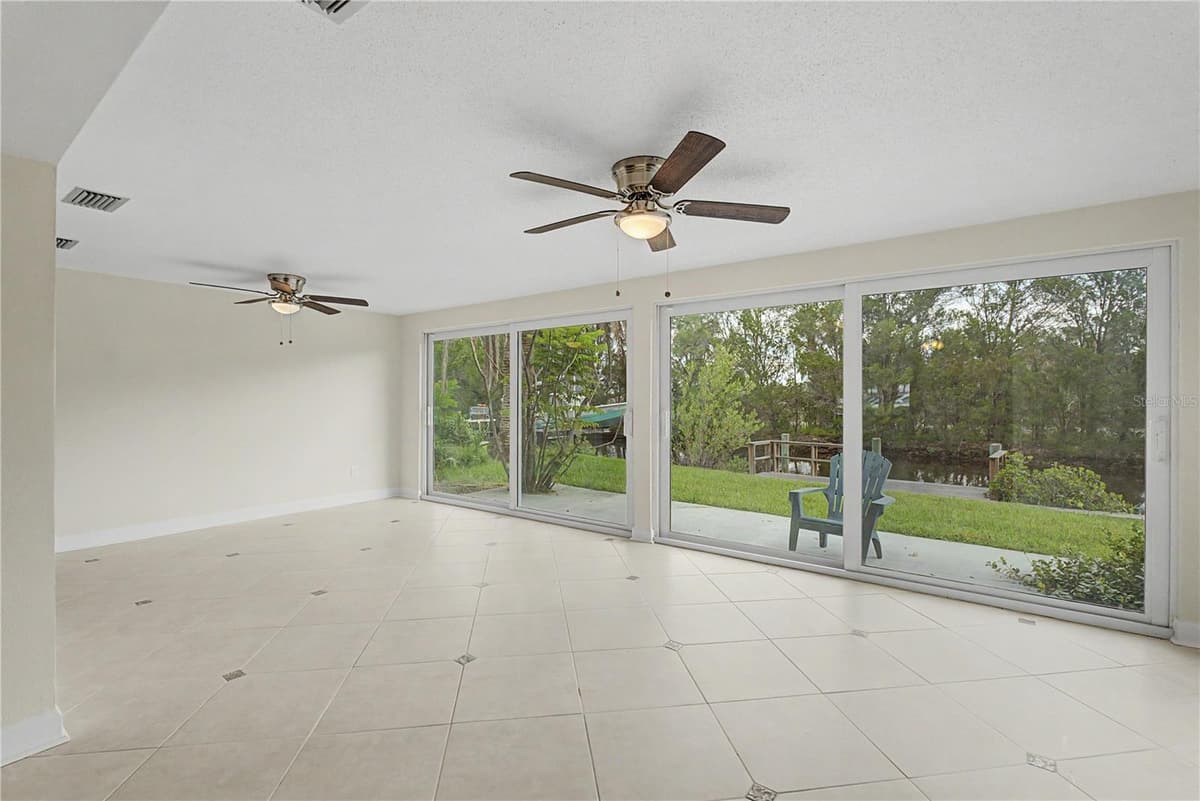 11364 BAYSHORE DRIVE — photo 8 of 29