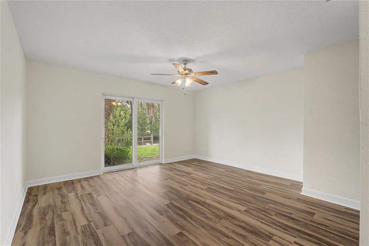 11364 BAYSHORE DRIVE — photo 12 of 29