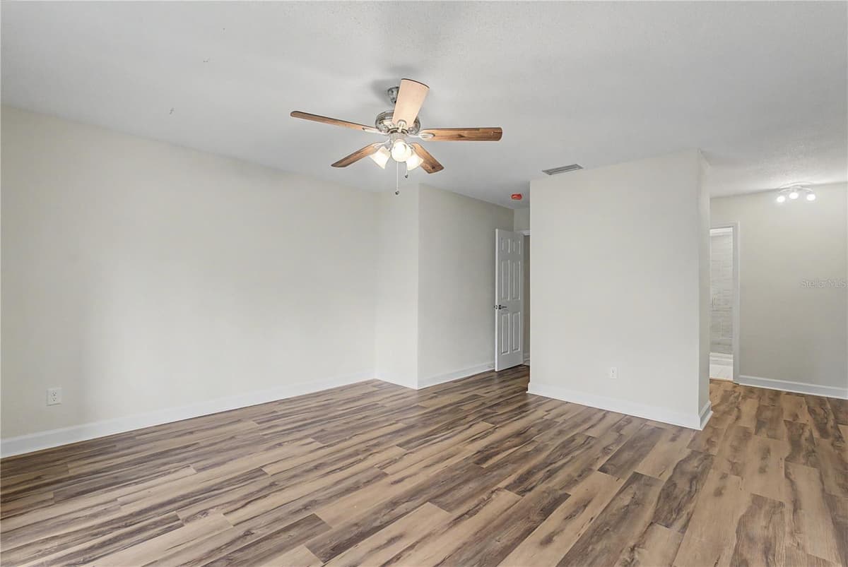 11364 BAYSHORE DRIVE — photo 11 of 29