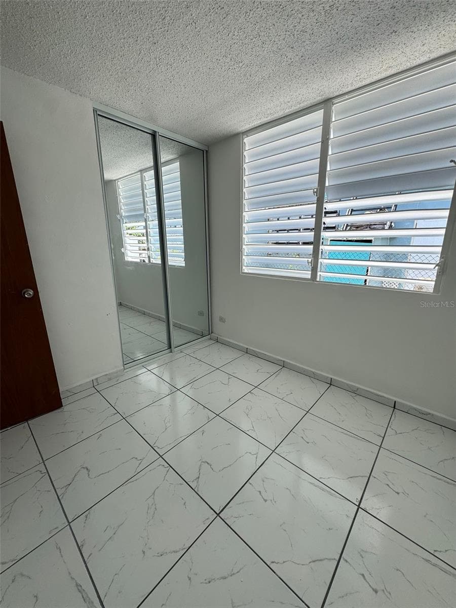 A-36 CALLE MARGINAL URB. BARALT — photo 5 of 11