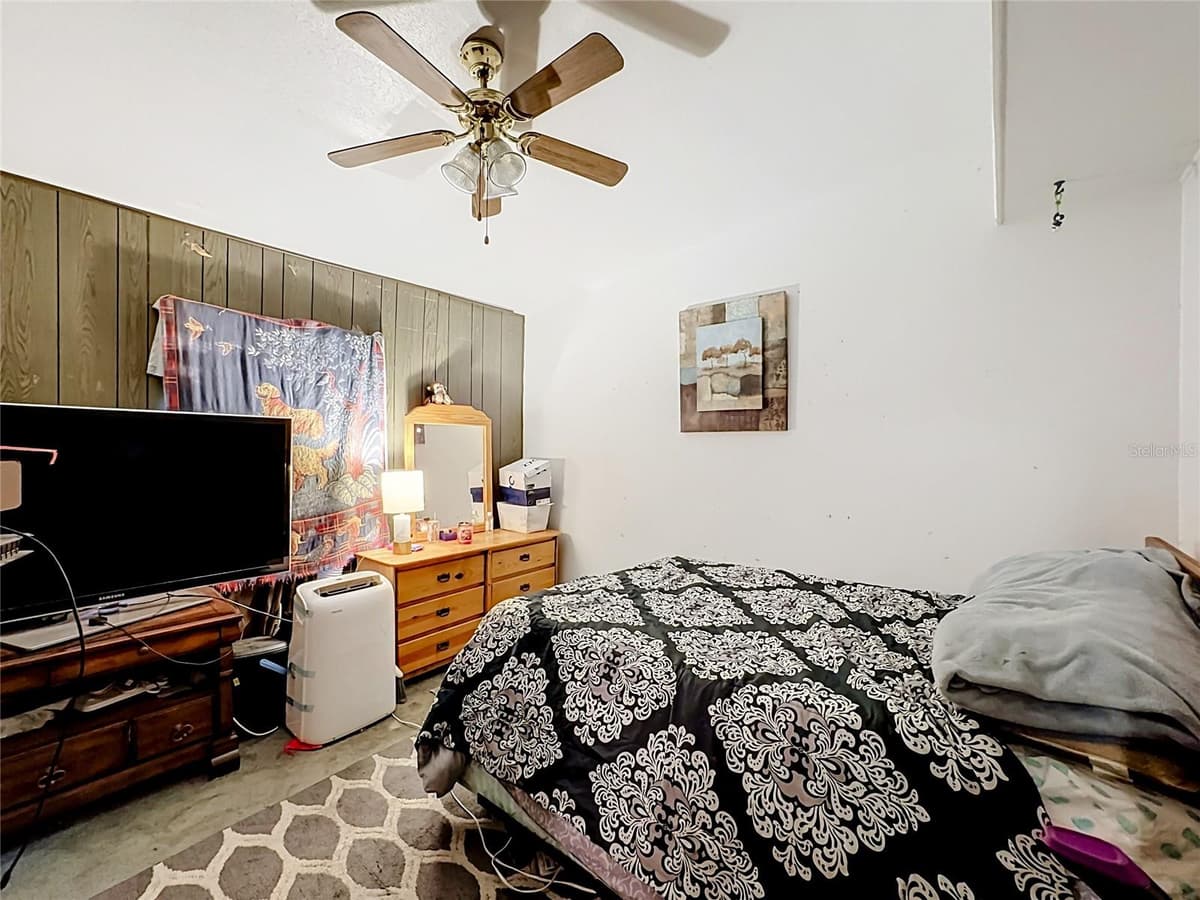 202 39TH STREET — photo 15 of 46