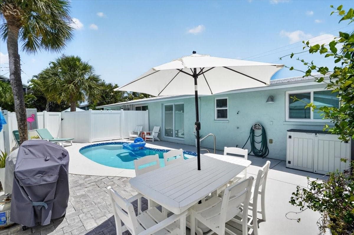 6203 HOLMES BOULEVARD — photo 33 of 66