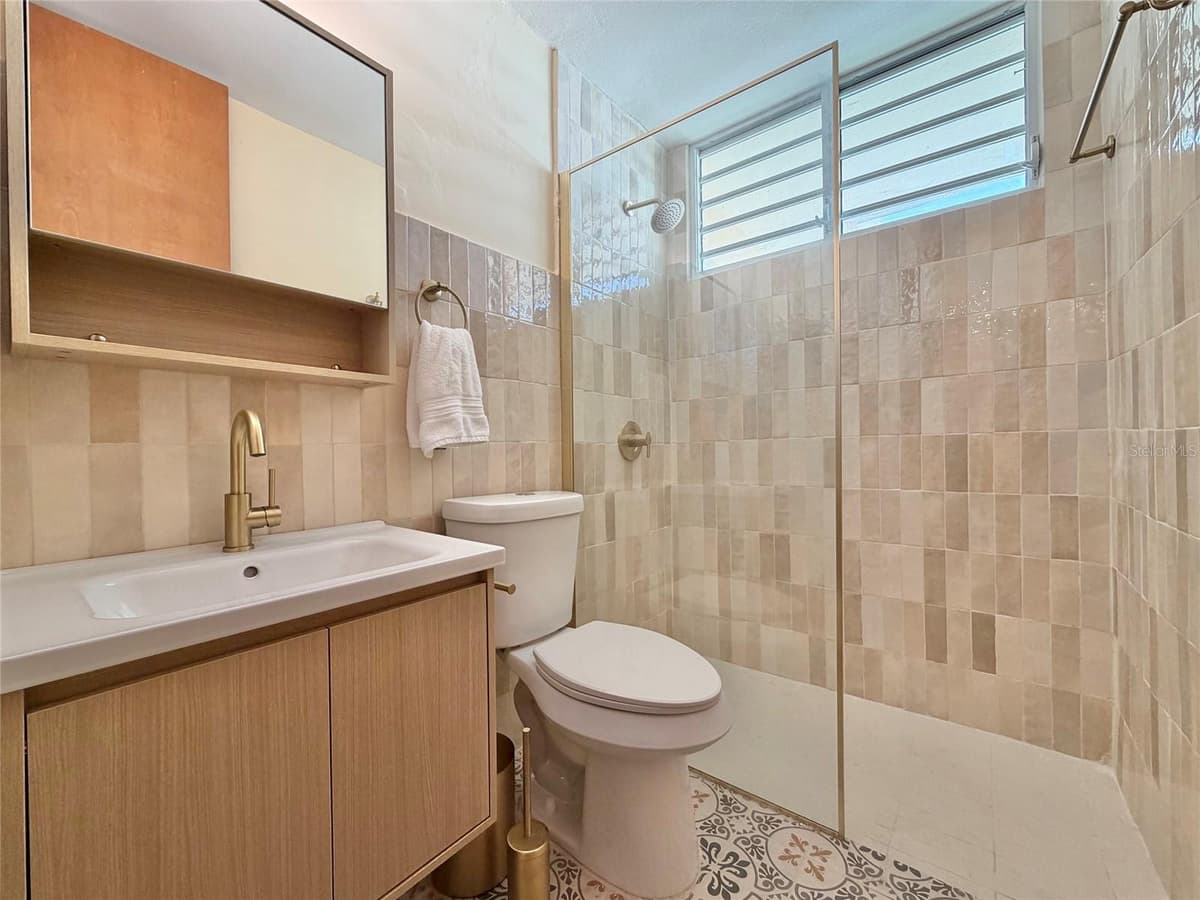 33 CALLE DIEGO SALCEDO — photo 47 of 60