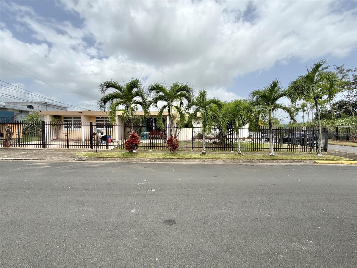 33 CALLE DIEGO SALCEDO — photo 60 of 60