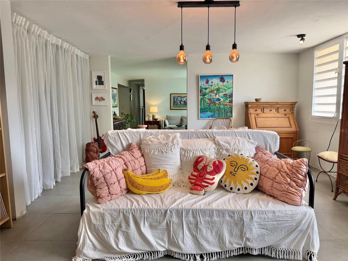 33 CALLE DIEGO SALCEDO — photo 19 of 60