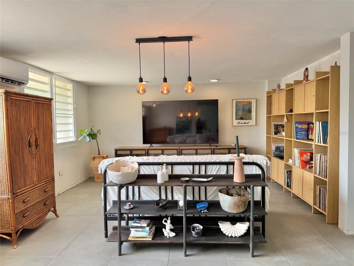 33 CALLE DIEGO SALCEDO — photo 16 of 60