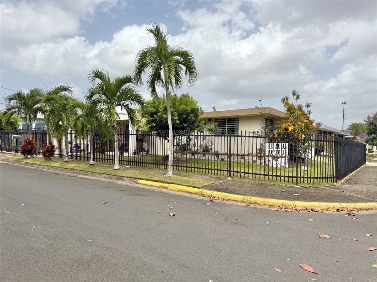 33 CALLE DIEGO SALCEDO — photo 56 of 60