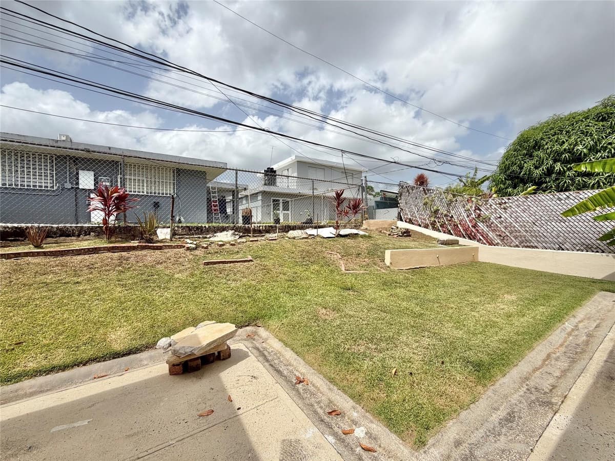 33 CALLE DIEGO SALCEDO — photo 55 of 60