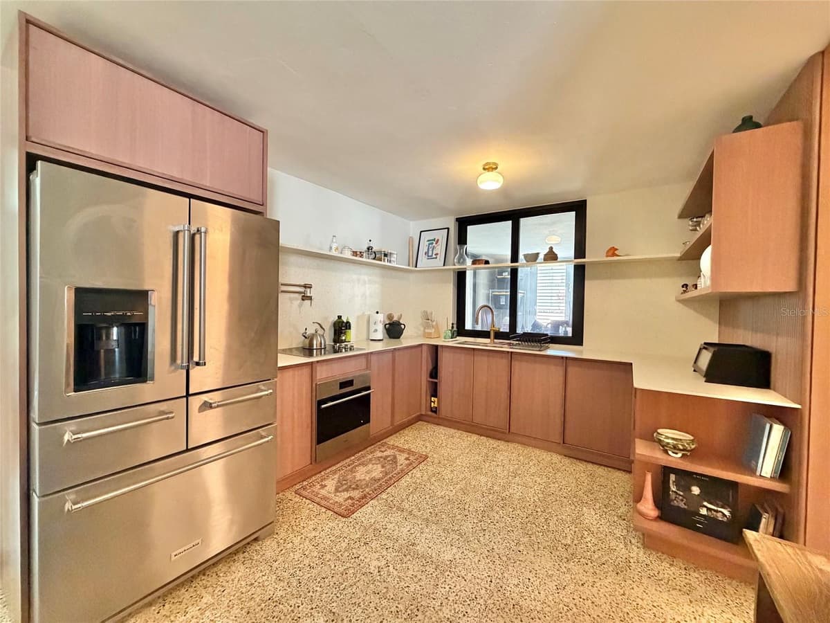33 CALLE DIEGO SALCEDO — photo 28 of 60