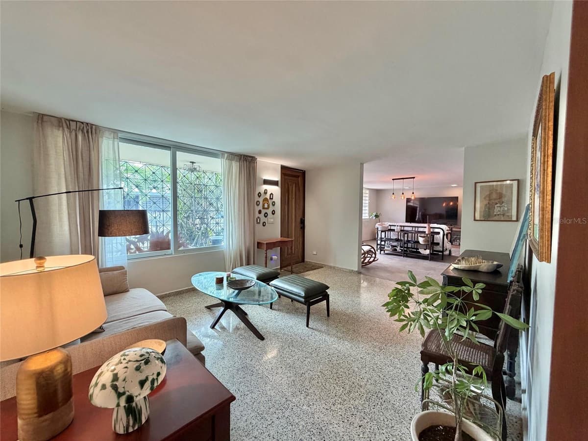 33 CALLE DIEGO SALCEDO — photo 11 of 60