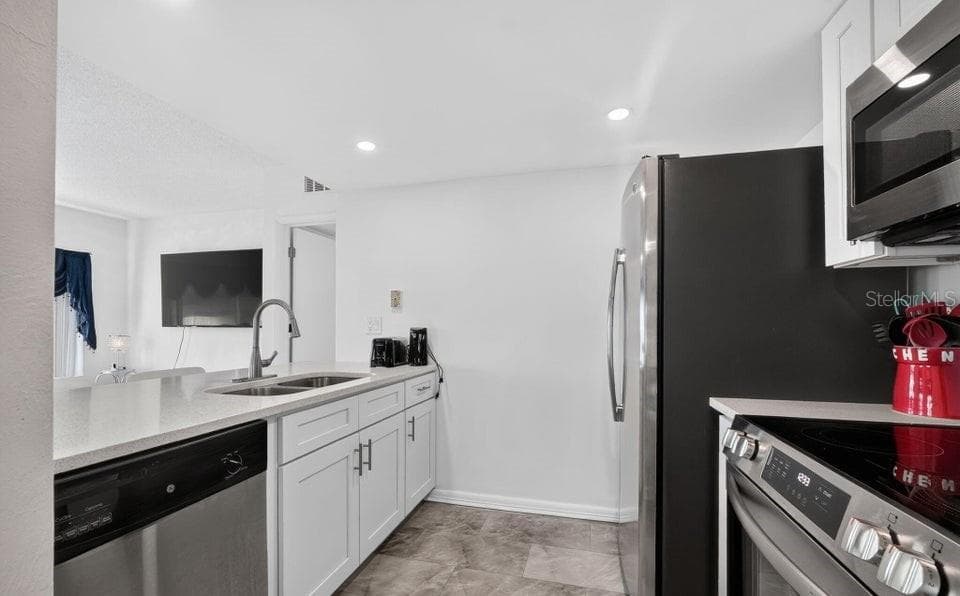 3600 OCEAN SHORE BOULEVARD — photo 5 of 52