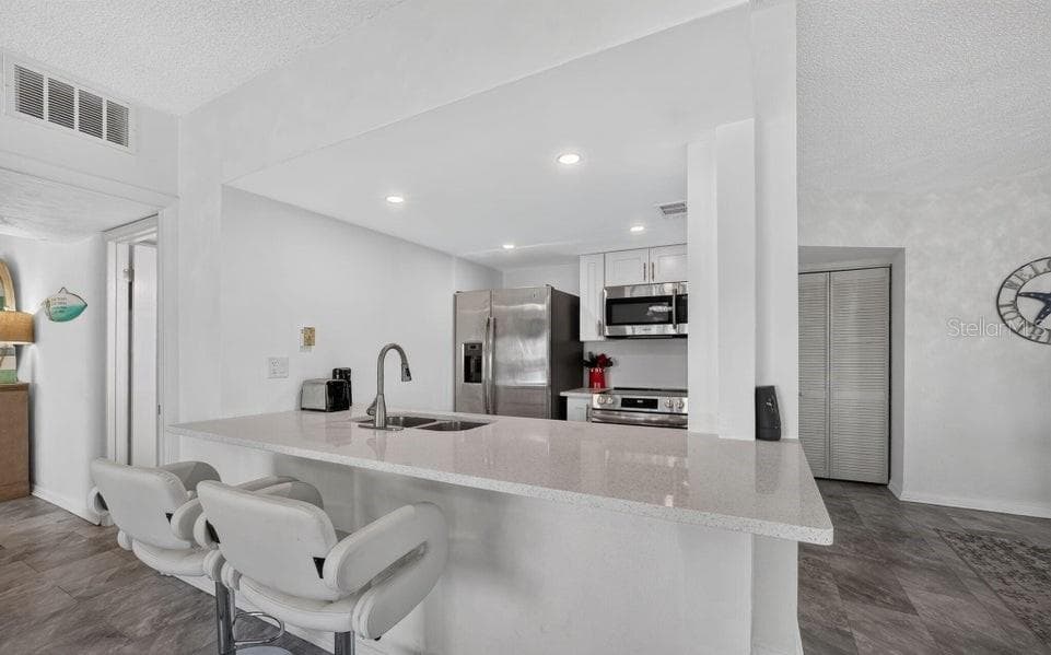 3600 OCEAN SHORE BOULEVARD — photo 4 of 52