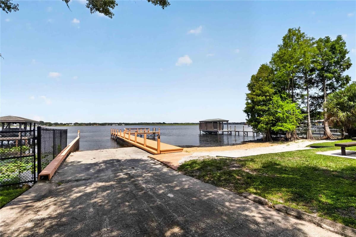 4195 FALLWOOD CIRCLE — photo 40 of 50