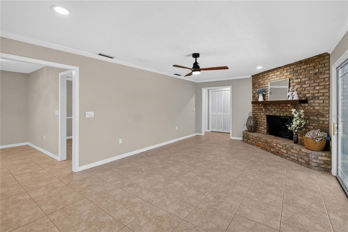 4195 FALLWOOD CIRCLE — photo 17 of 50