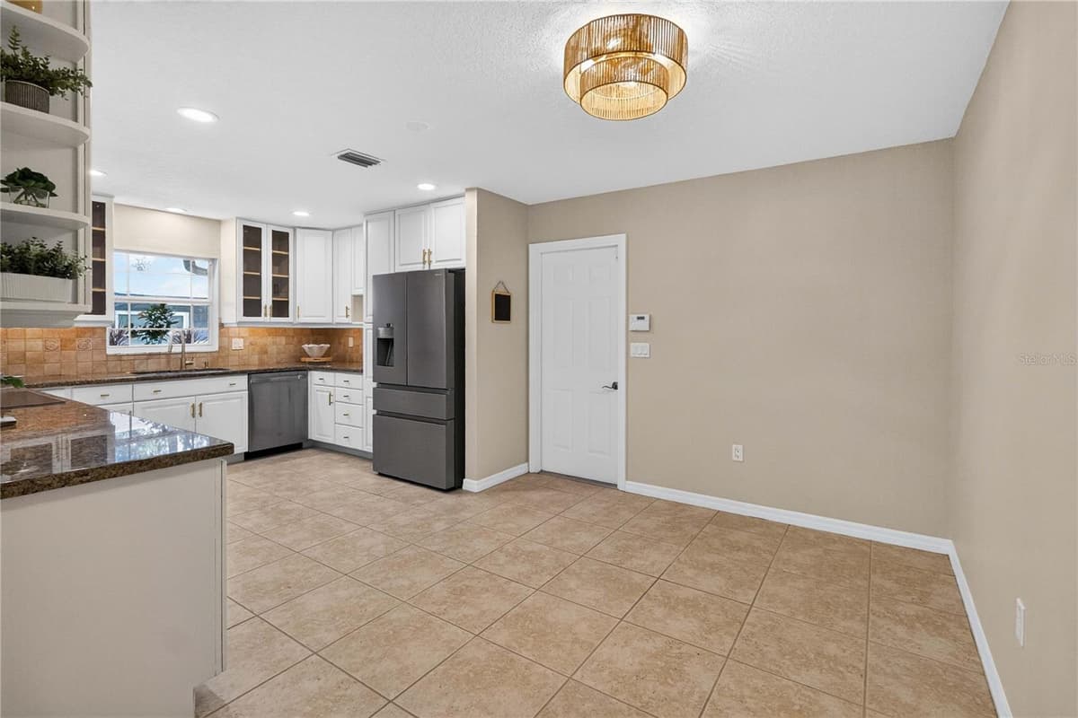 4195 FALLWOOD CIRCLE — photo 16 of 50