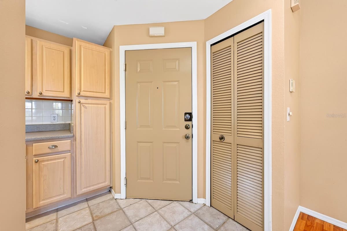 420 SUMMIT RIDGE PLACE — photo 11 of 25