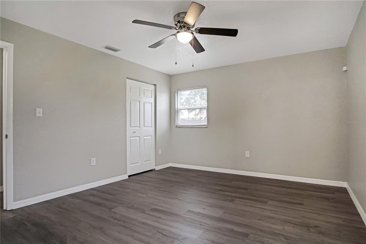 1000 VALENCIA AVENUE — photo 20 of 35